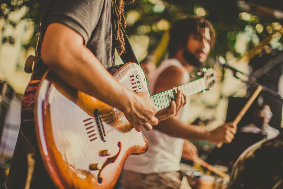 Lokal Musikk i Antigua: En Reise Gjennom Lyder og Tradisjoner